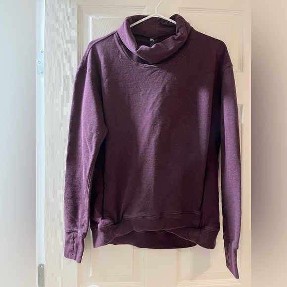 Women’s large burgundy turtle neck/cowel neck Yogacore sweatshirt. - Picture 1 of 8